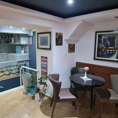 Funky Guest House & Adventures Permet Ngoại thất bức ảnh