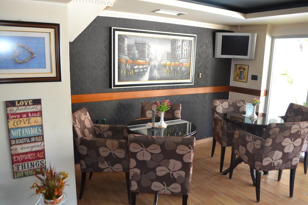 Funky Guest House & Adventures Permet Ngoại thất bức ảnh
