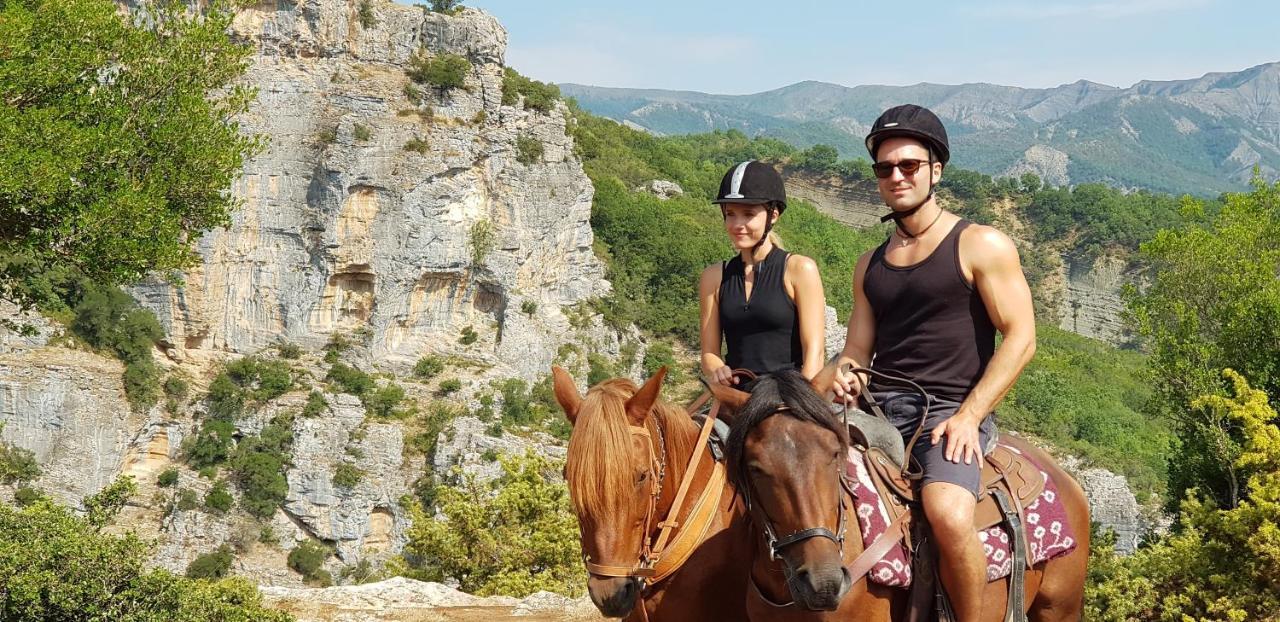 Funky Guest House & Adventures Permet Ngoại thất bức ảnh